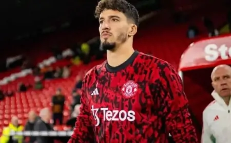 Altay Bayındır Galatasaray'a imza atıyor! İngiltere'den sürpriz iddia