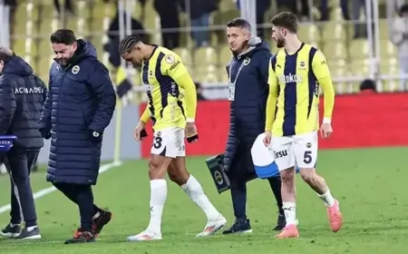 Fenerbahçe'de sakatlık şoku! Yeni transfer sahada yalnızca 5 dakika kaldı