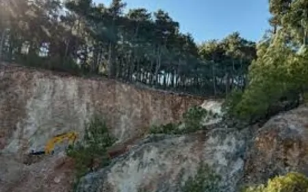 Konyaaltı'nda Heyelan Tartışması: AFAD ve Belediye Karşı Karşıya