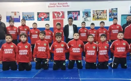 CHP'li Selçuk Kaplan'dan Güreş Takımına Destek