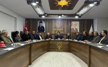 AK Parti İl Başkanı Çivril'de Teşkilatla Buluştu