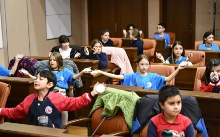 Çocuklar Meclis Başkanını Seçti