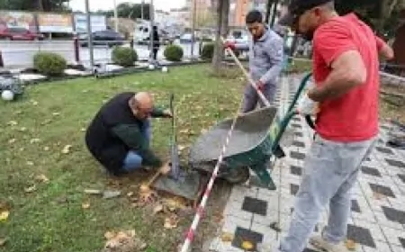 Menderes'te Parkların Elektrik Tesisatları Yenileniyor