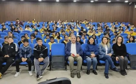 Öğrencilerden Mehmet Akif Ersoy’u Anma Programında Etkileyici Performans