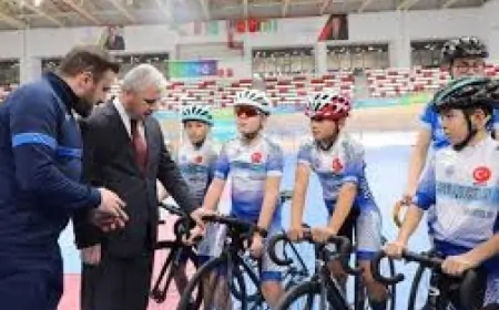Vali Akın, Konya Velodromunda İncelemelerde Bulundu
