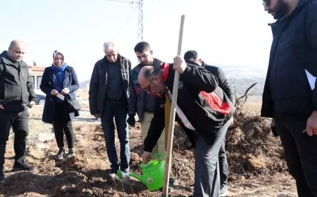 Kahramanmaraş'ta Deprem Şehitleri Anısına Fidan Dikildi