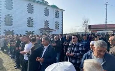 Trabzon’da Göçük Altında Hayatını Kaybeden İşçi Toprağa Verildi