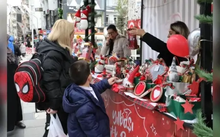 İzmit Belediyesi Vatandaşları Yılbaşı İyilik Pazarına Davet Ediyor