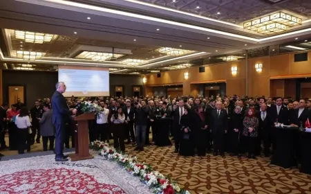 Vedat Işıkhan, İran Millî Günü Resepsiyonuna Katıldı