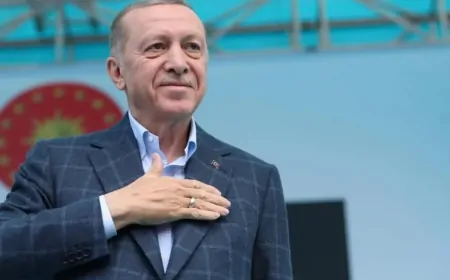 Erdoğan'dan 102 Yaşındaki Gülsüm Sakallı'ya Duygusal Ziyaret