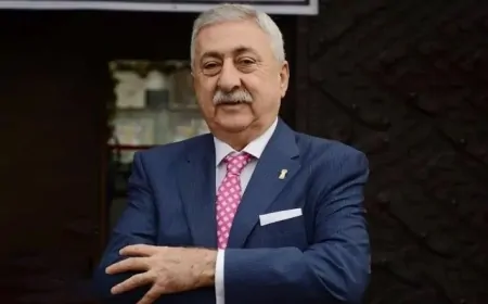 PALANDÖKEN: ‘BAĞ-KURLU ESNAFA SAĞLIKTAN FAYDALANMA HAKKI YENİDEN TANINDI’