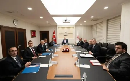 Çalışma ve Sosyal Güvenlik Bakanı Vedat Işıkhan, Türkiye Belediyeler Birliği Heyetini Kabul Etti