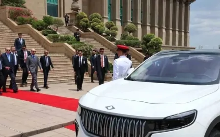 Malezya Başbakanı Enver İbrahim TOGG ile test sürüşü yaptı
