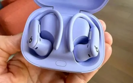 Apple Powerbeats Pro 2 tanıtıldı: Daha hafif, daha akıllı, işte fiyatı!