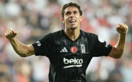 Gabriel Paulista'nın Corinthians ile görüştüğü iddia ediliyor