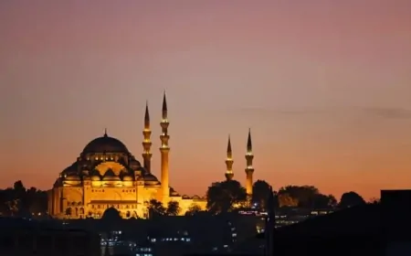 Van'da Haftalık Namaz Vakitleri: 12 Şubat 2025'ten İtibaren
