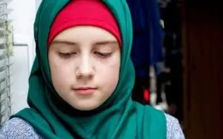 Avusturya'da Gizli Protokol Sızdı: 14 Yaş Altına Başörtüsü Yasağı Yolda