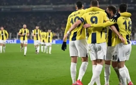 Fenerbahçe, Anderlecht'i 3-0 Yenerek UEFA Avrupa Ligi'nde Önemli Bir Avantaj Elde Etti