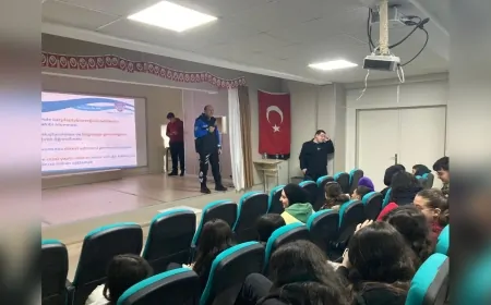 Beykoz'da Öğrencilere Akran Zorbalığı ve Güvenli İnternet Semineri