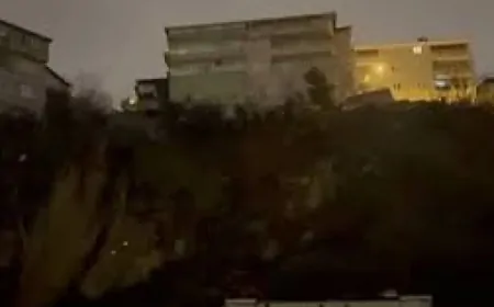 Üsküdar'da toprak kayması nedeniyle 9 daire boşaltıldı, 3 dükkan mühürlendi