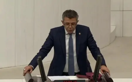 İYİ Partili Yasin Öztürk: 'Ülke Çöküşte, İktidarın Tek Derdi Koltuklarını Korumak'