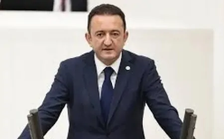 Barış Bektaş: ‘Yasa dışı bahis gençleri borç batağına sürüklüyor, acil önlem alınmalı’
