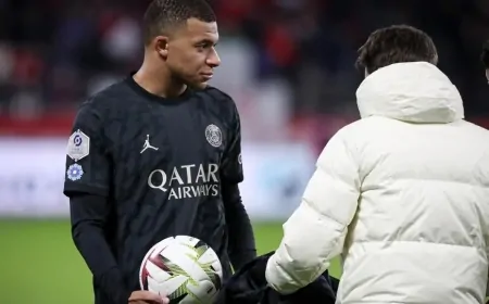 PSG'den Tarihi Skor! Mbappe'nin Hat-trick'i Manchester City'yi Sildi, Kenan Yıldız Veda Etti