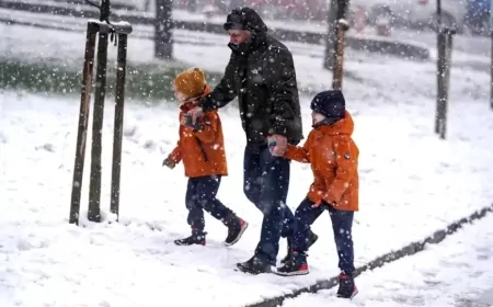 İstanbul'da Okullar Yarın Tatil Edilecek mi? Validen Açıklama: Kar Yağışı ve Buzlanma Uyarısı