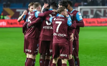 Trabzonspor, Çaykur Rizespor'u 5-2 mağlup ederek çeyrek finale yükseldi