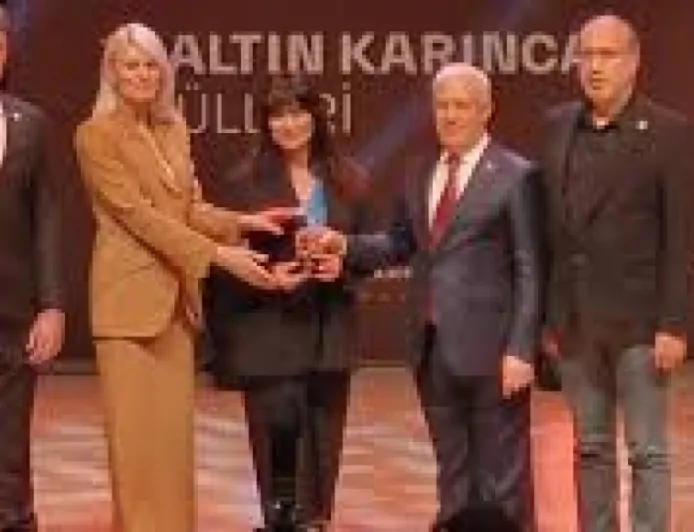 Çanakkale Belediyesi Altın Karınca Ödülü'nü Kazandı