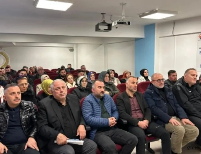 AK Parti Giresun Teşkilatı Haftalık Olağan İlçe Yönetim Kurulu Toplantısını Gerçekleştirdi