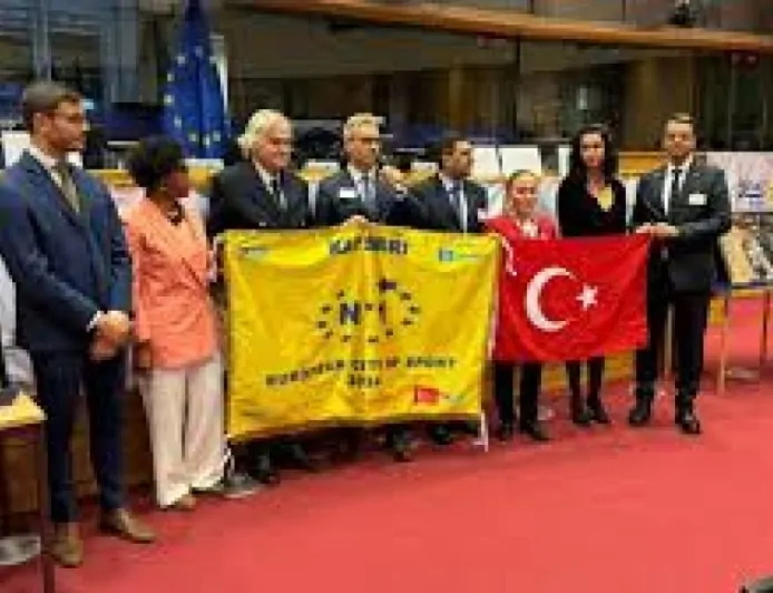 Kayseri'ye Altın Bayrak Ödülü