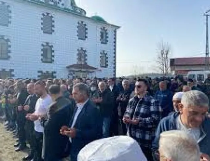 Trabzon’da Göçük Altında Hayatını Kaybeden İşçi Toprağa Verildi