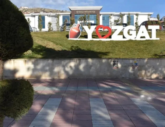 Yozgat’ta WhatsApp Görüntülü Arama Dolandırıcılığına Karşı Uyarı: Şikayetler Artıyor