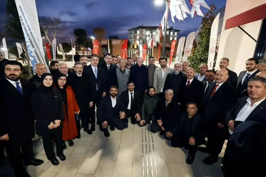Deprem Bölgesine Ziyaret: Erdoğan Adıyaman’da Esnaflarla Buluştu