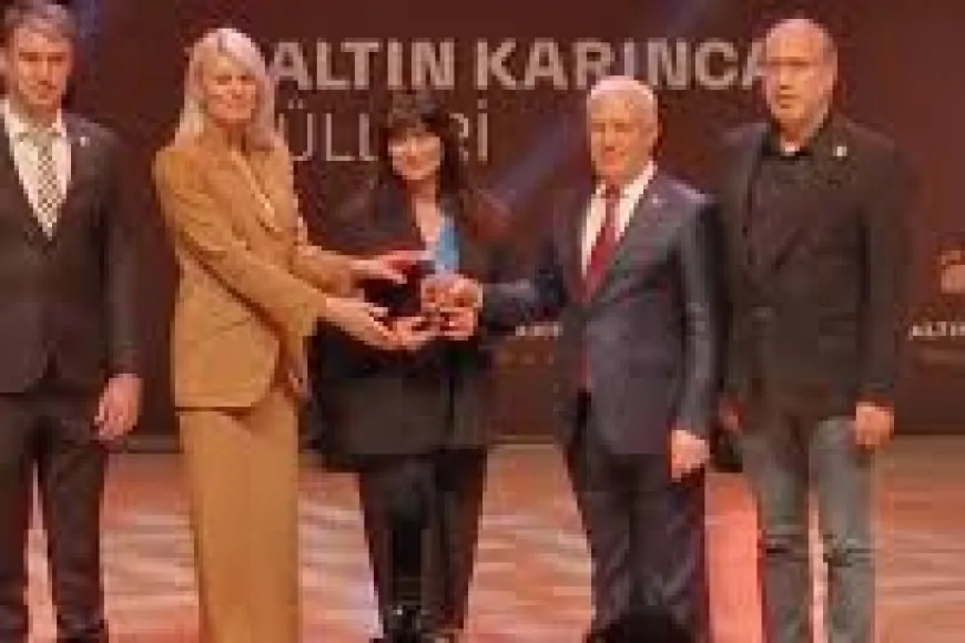 Çanakkale Belediyesi Altın Karınca Ödülü'nü Kazandı