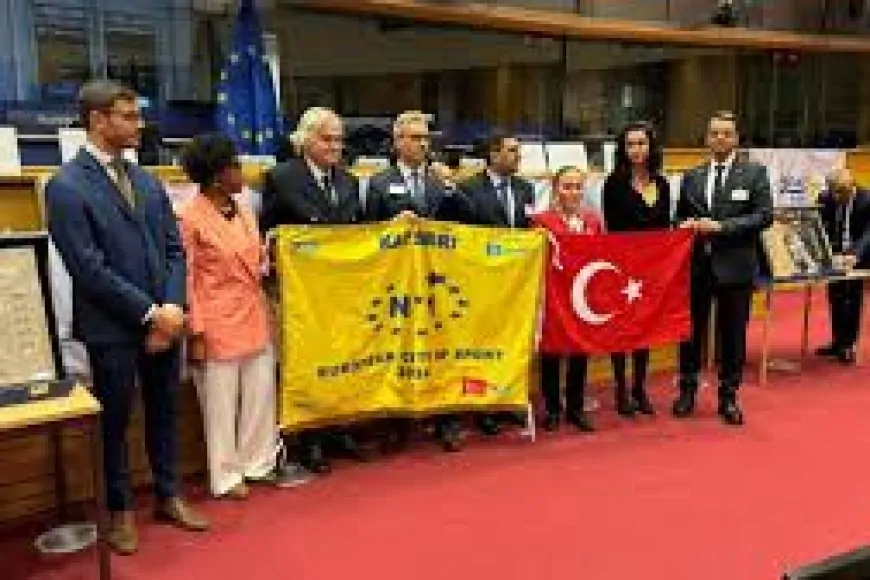 Kayseri'ye Altın Bayrak Ödülü