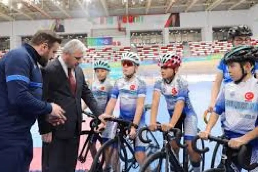 Vali Akın, Konya Velodromunda İncelemelerde Bulundu