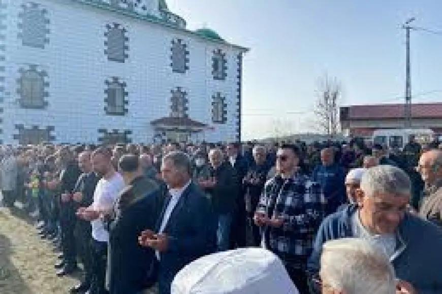 Trabzon’da Göçük Altında Hayatını Kaybeden İşçi Toprağa Verildi