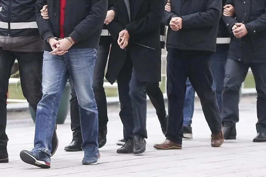 Pendik'te Türk bayrağını yakan şüpheli için 3 yıl hapis istendi