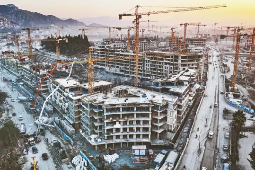 Hatay'da Deprem Sonrası Ekonomi İskenderun'a Kaydı: Antakya Hâlâ Şantiye Alanı