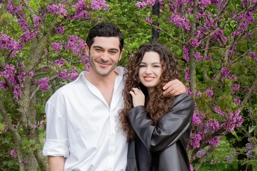 Su Burcu Yazgı Coşkun ve Burak Deniz'in paylaşımı aşk iddialarını güçlendirdi