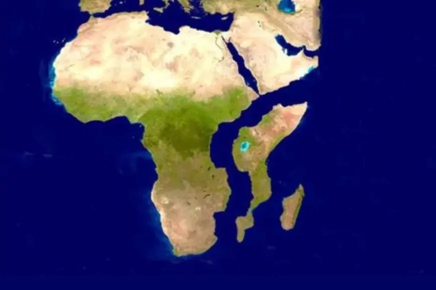 Afrika kıtası hızla parçalanıyor! Yeni okyanus ve kıta oluşabilir