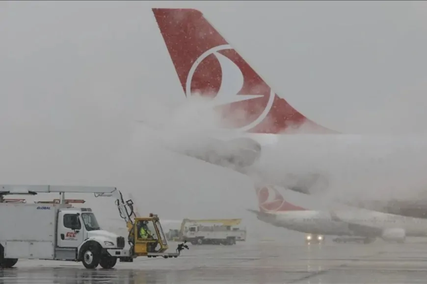 İstanbul’da Yoğun Kar Yağışı! 12 Şubat’ta İptal Edilen Uçuşlar Belli Oldu