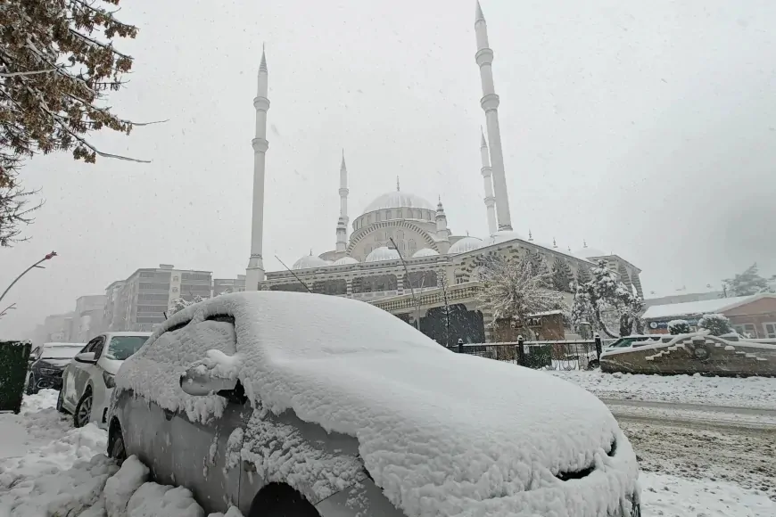 Muş’ta yoğun kar yağışı bekleniyor: Ulaşımda aksamalara dikkat!