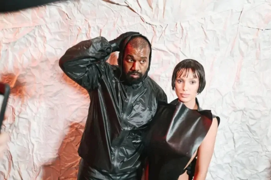 Kanye West, gamalı haç baskılı tişört satışını başlatınca Shopify mağazasını kapattı