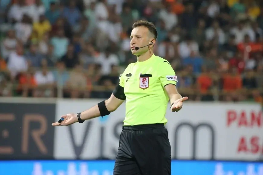 TÜMOSAN KONYASPOR REEDER SAMSUNSPOR MAÇININ HAKEM HEYETİ AÇIKLANDI