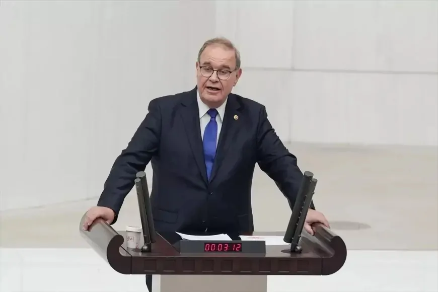 CHP’li Faik Öztrak: 'Hukuk ve Ekonomi İçin Tepki Gösteren Herkes Siyasete Müdahale Etmiş Olmaz!'