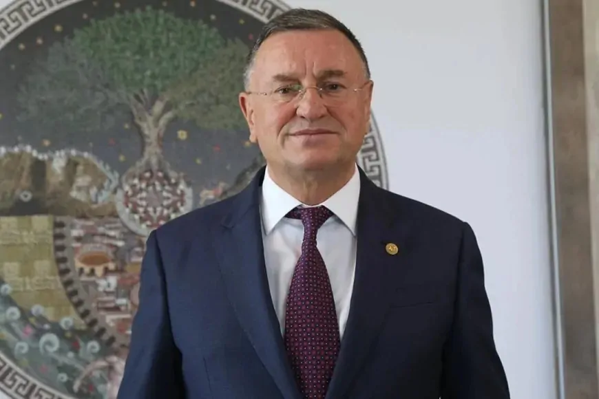 CHP'den İhraç Edilen Lütfü Savaş, Kurultayın İptali İçin Dava Açtı
