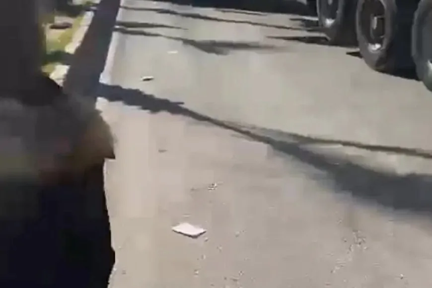 Adana'da Servis Şoförlerinin Yol Verme Kavgası Otoyolu Kilitledi
